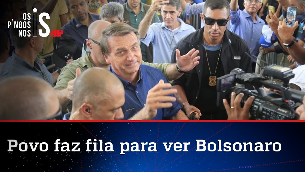 Bolsonaro é recebido por multidão em Maceió e exalta liberdade